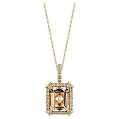 Pendentif Morganite de 2,789 carats en or rose 18 carats avec diamant blanc.