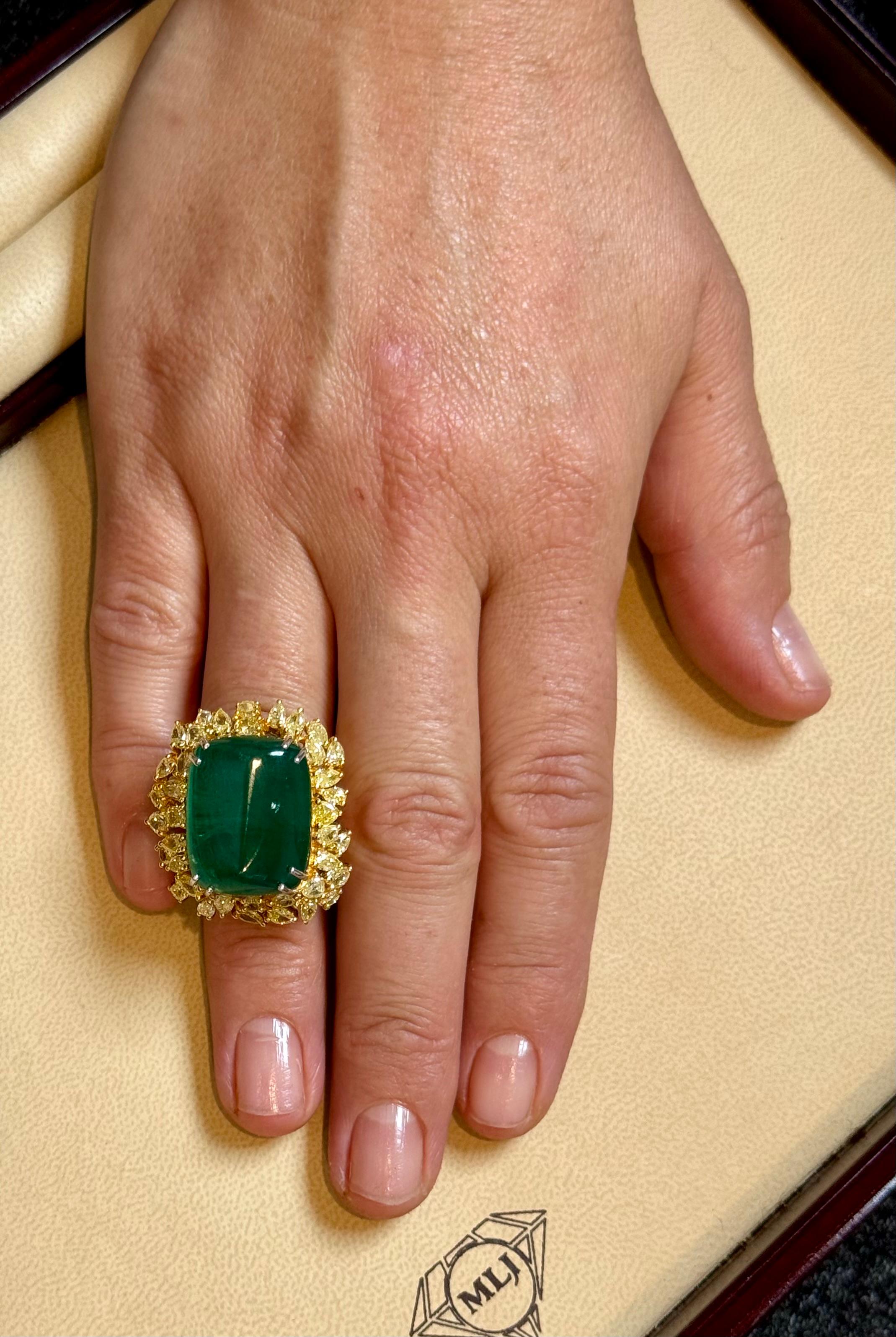 27.89 Ct Natural Colombian Emerald Cabochon & 5.73 Ct Yellow Diamond Ring 18 Kt For Sale 12