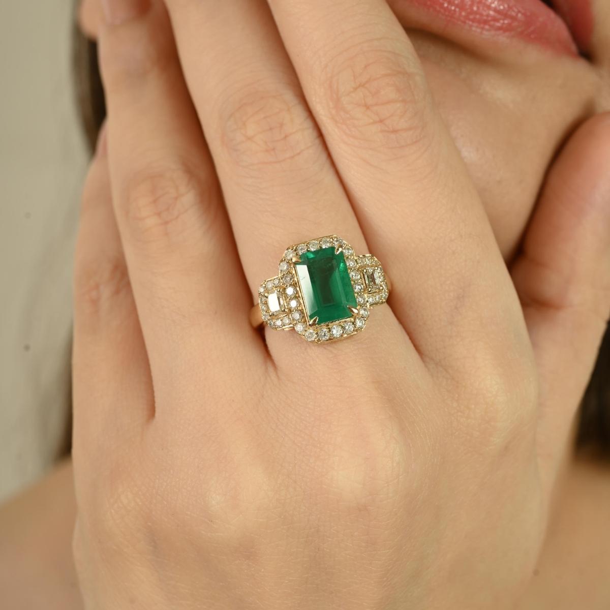For Sale:  2.78Ct Octagon Cut Emerald Cocktail Ring with Halo Diamonds in 14K Yellow Gold 2