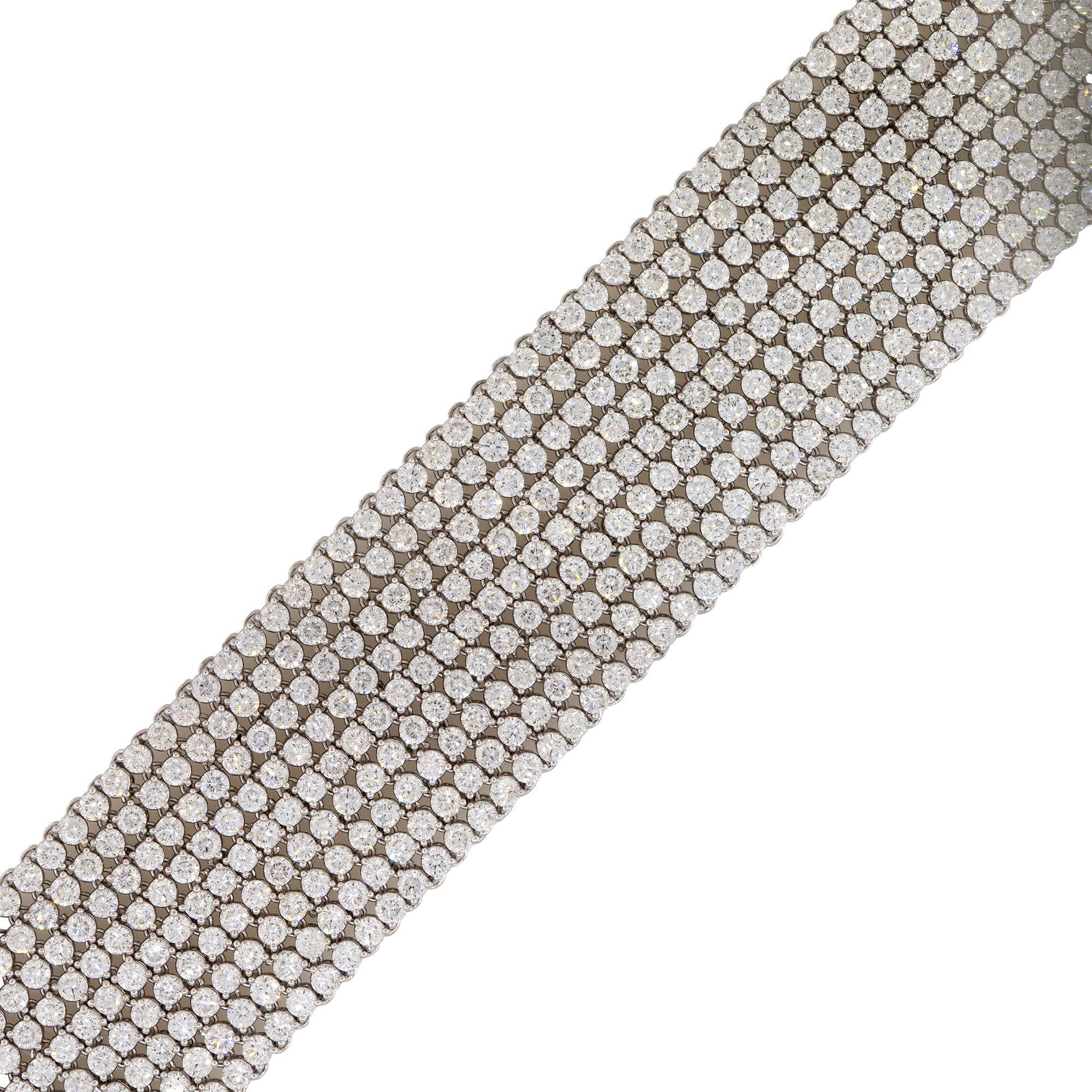 Moderne 27.9 Carat Diamond 9-Row Tennis Bracelet 18 Karat En stock en vente