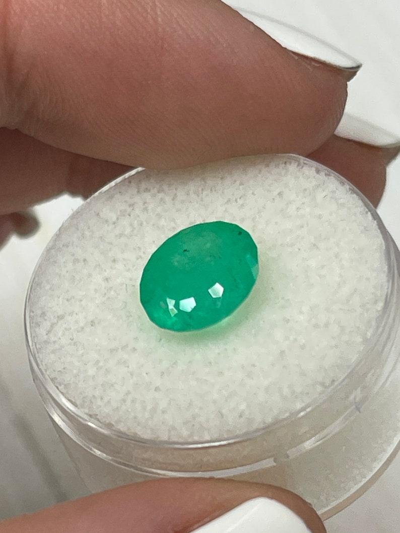 Women's or Men's 2.79 Carat Medium Green Colombian Emerald Oval Cut - May Birthstone Gem For Sale