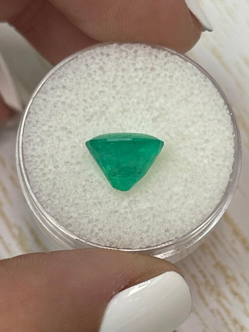2.79 Carat Medium Green Colombian Emerald Oval Cut - May Birthstone Gem For Sale 3
