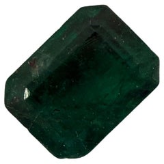 2.79 carats natural emerald gemstone