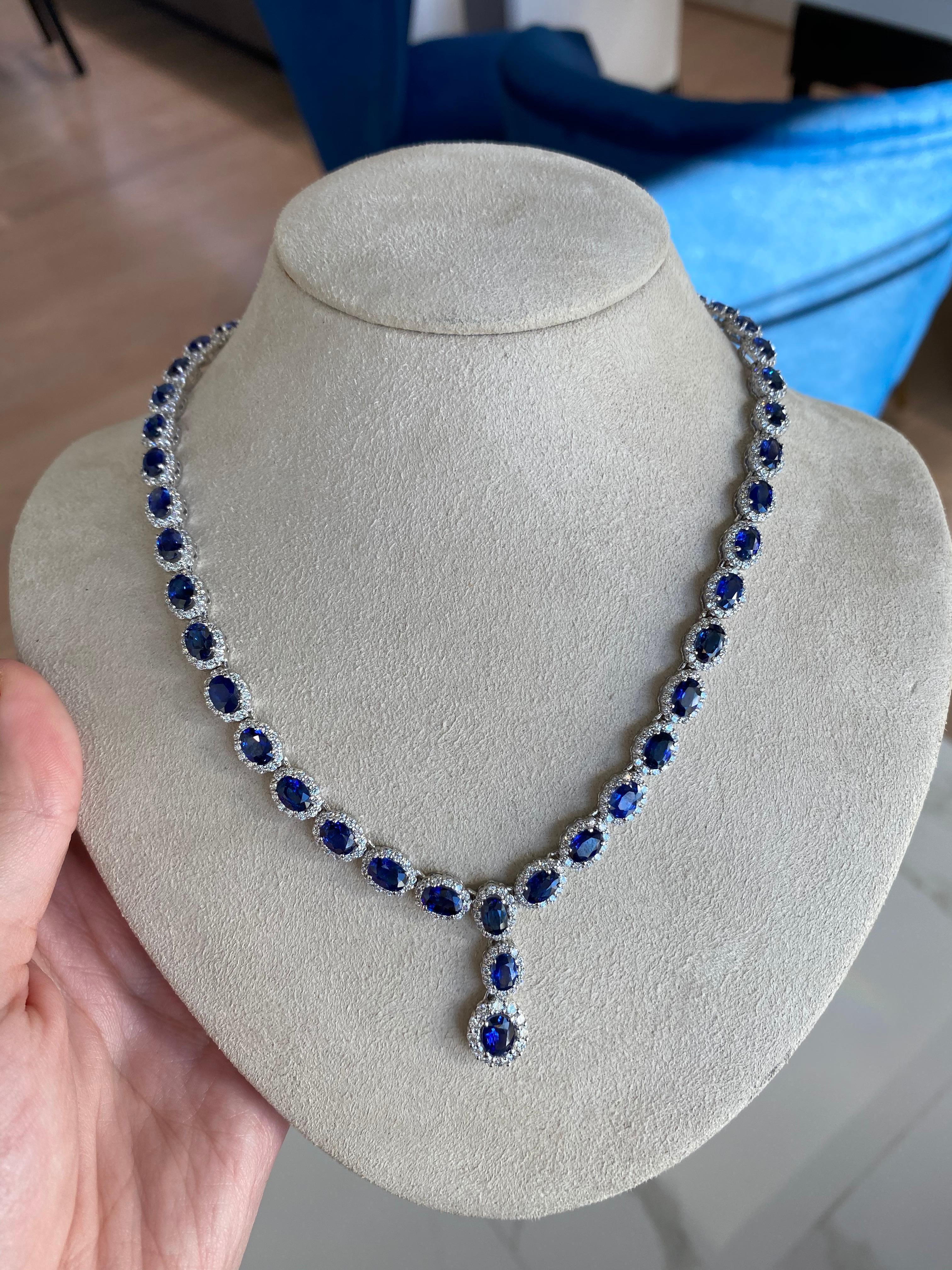 27.95 Carat Oval Sapphire and 7.08 Carat Round Diamond Necklace In New Condition In Houston, TX