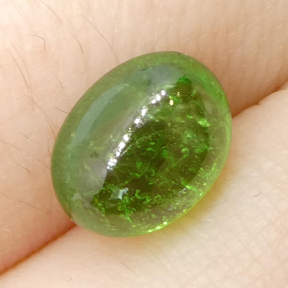 Granato ovale cabochon di tsavorite verde del Kenya, 2.79ct, non riscaldato in vendita 4
