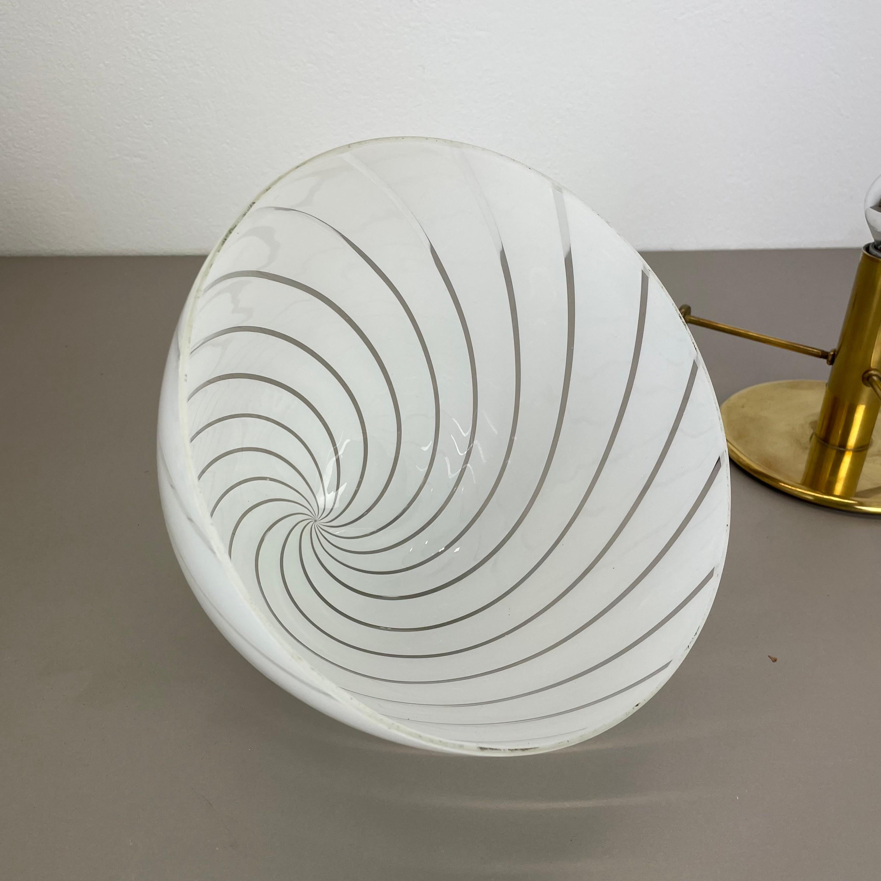 Lampe de bureau SWIRL de 27 cm en verre de Murano fabriquée par Vetri Murano, Italie, 1970 en vente 10
