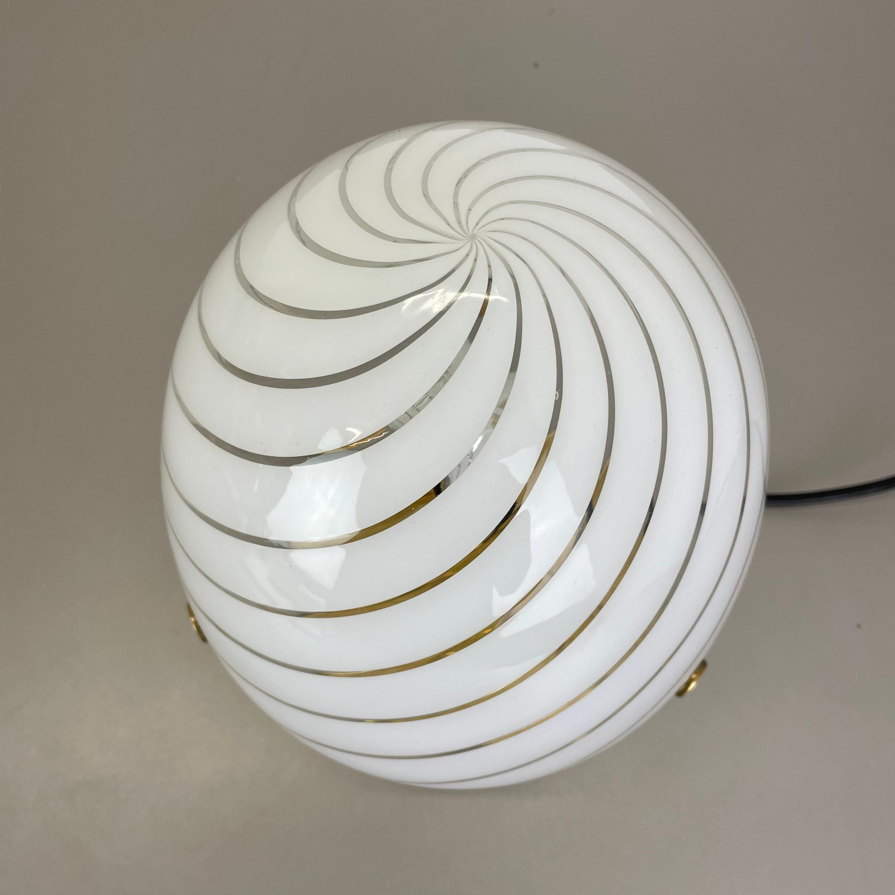 Verre de Murano Lampe de bureau SWIRL de 27 cm en verre de Murano fabriquée par Vetri Murano, Italie, 1970 en vente