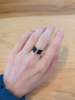 Anello a farfalla con tormalina indicolite da 2,7 carati e accenti di diamanti in oro massiccio 14K
