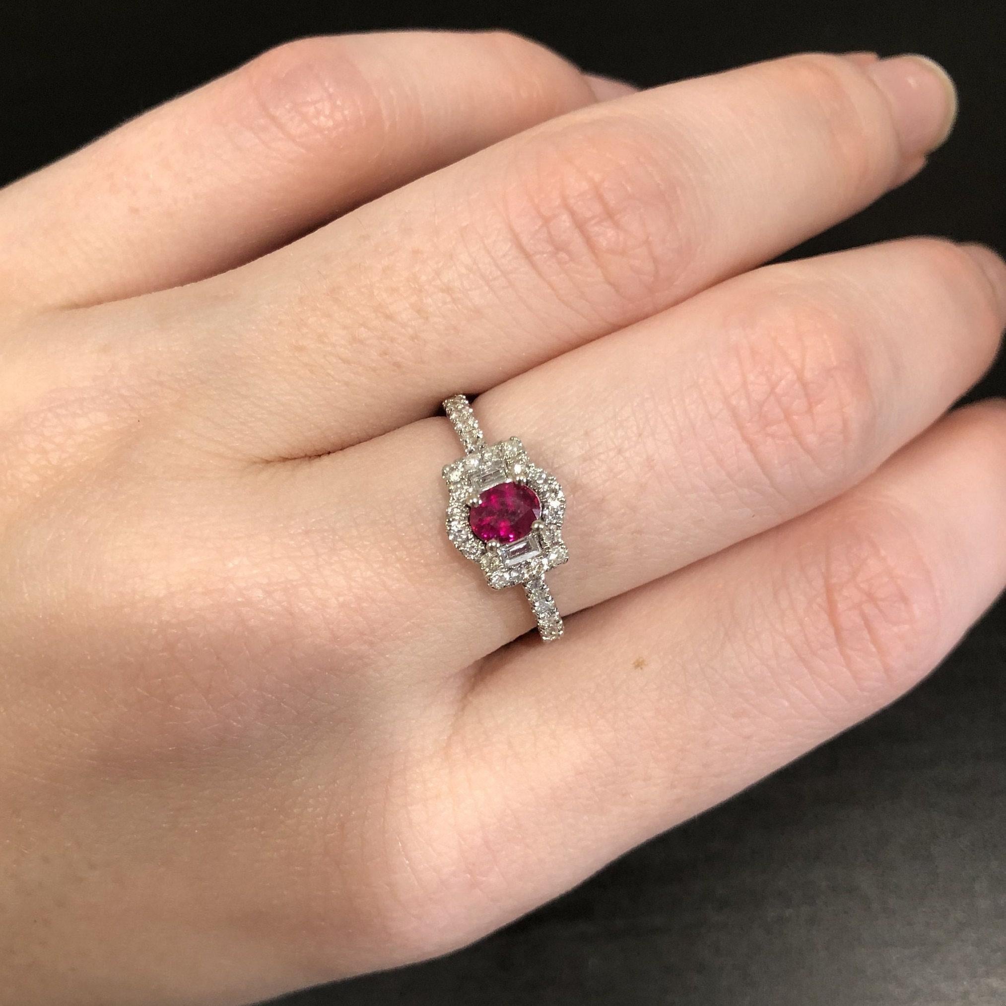 Women's 2.7ct Mozambique Ruby Ring w Earth Mined Diamonds in Solid 14k Gold Oval 5x4mm For Sale