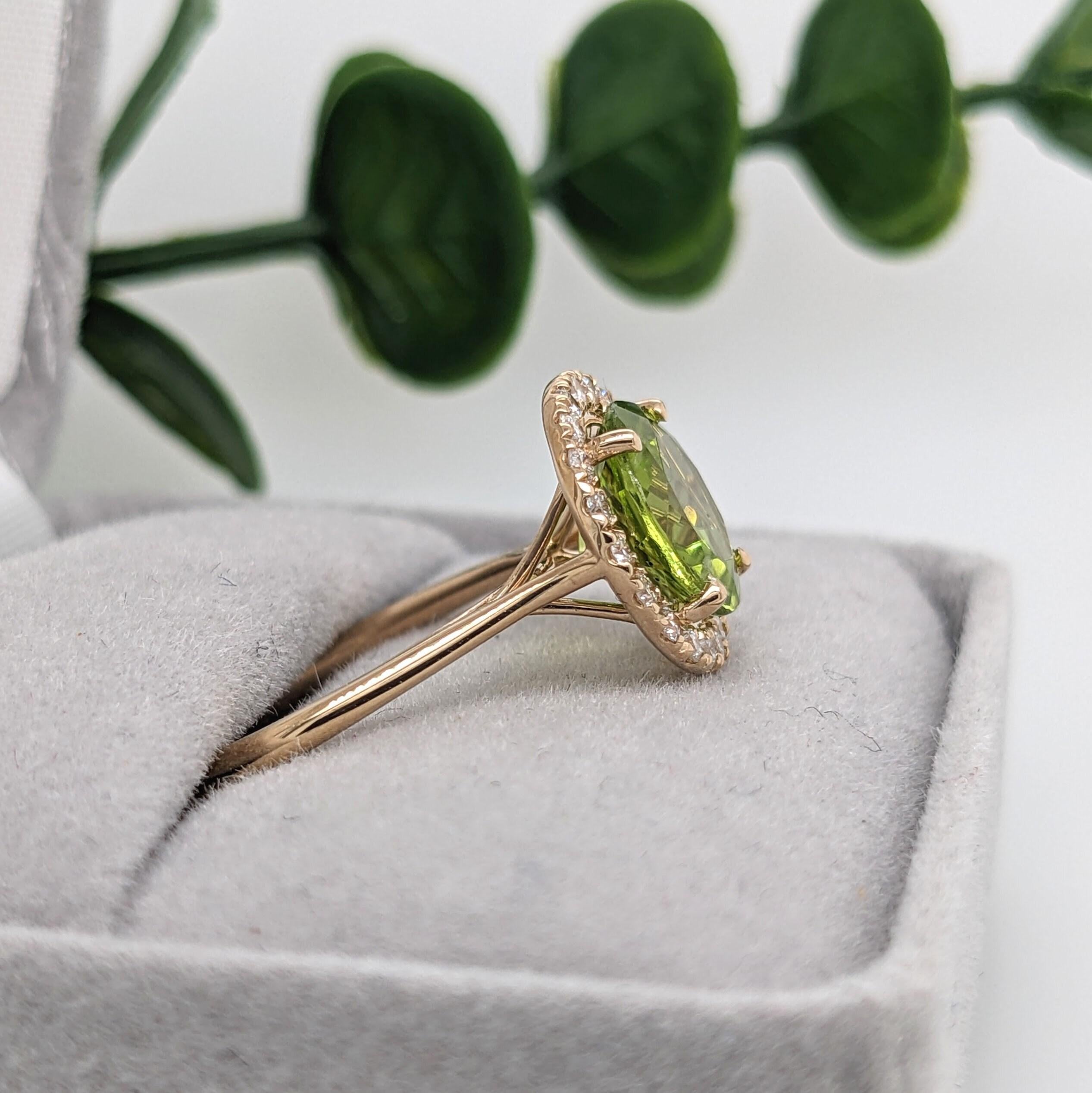 2.7ct Sparkling Peridot Ring w Natural Diamonds in Solid 14k Gold Round 9mm For Sale 3