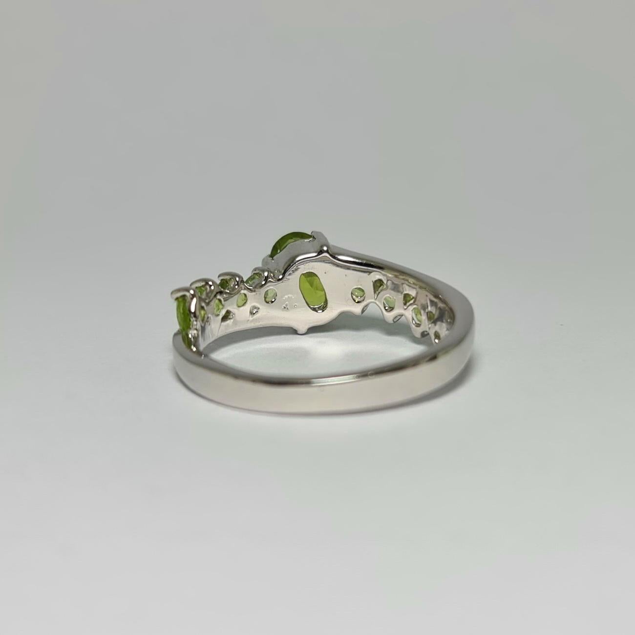 Women's 2.7Cts Natural Peridot .925 Sterling Silver Rhodium Plated Ring For Sale