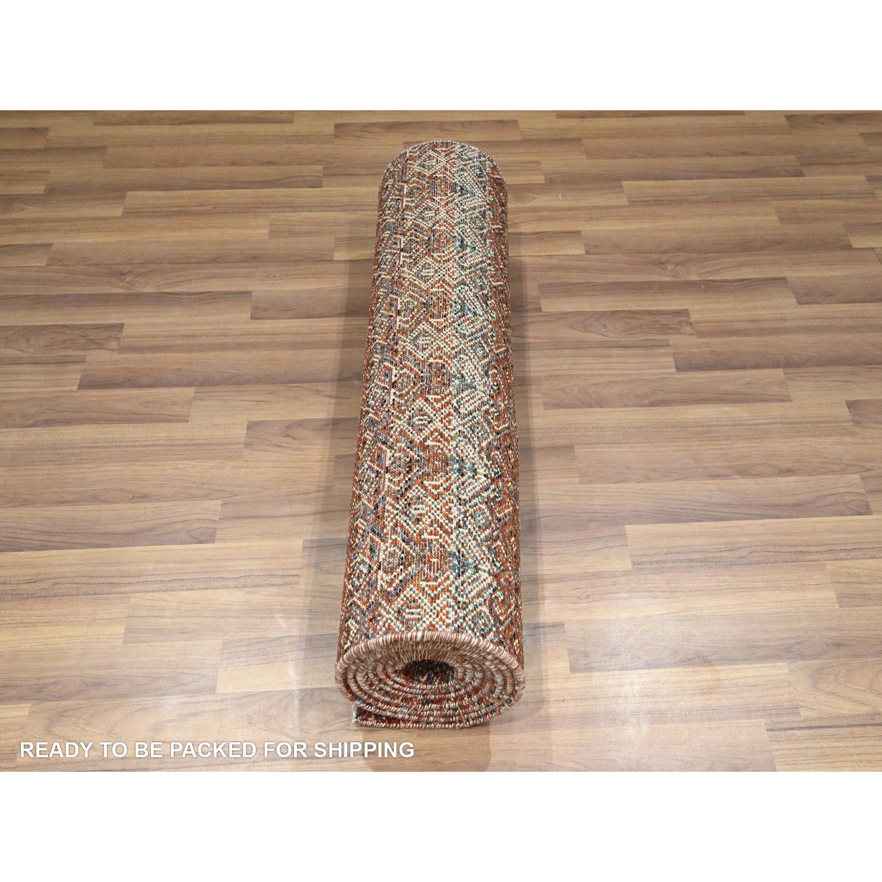 Hand-Knotted 2'7