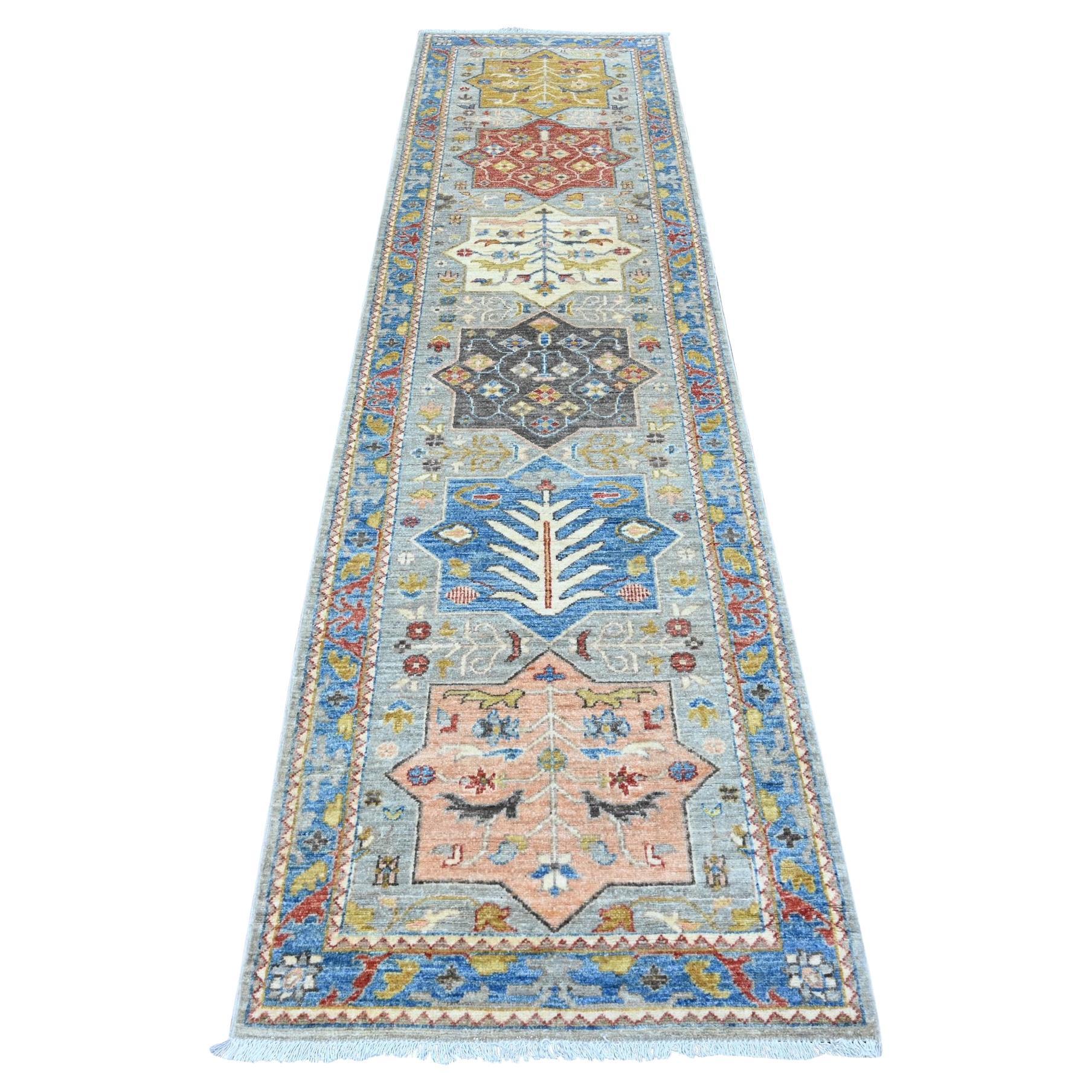 Tappeto Runner in lana annodata a mano Peshawar Caucasico Akstafa Design 2'7'x10'2" grigio