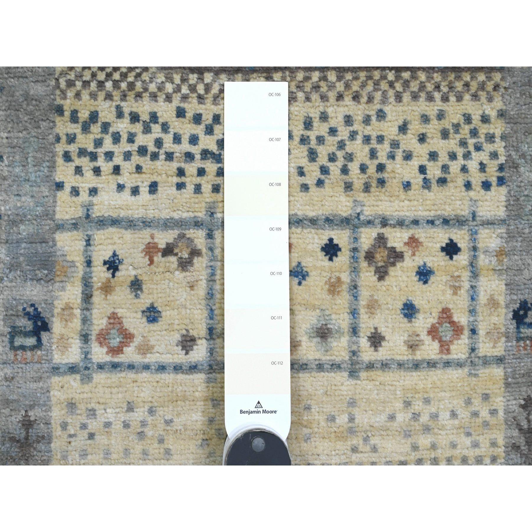 Tribale Tappeto Runner in lana annodato a mano con figure di animali Kashkuli Gabbeh Avorio 2'7 