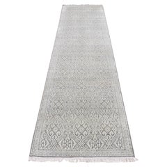 2'7"x10'4" vert, noué à la main, design Abarasque, véritable tapis de couloir en soie et laine