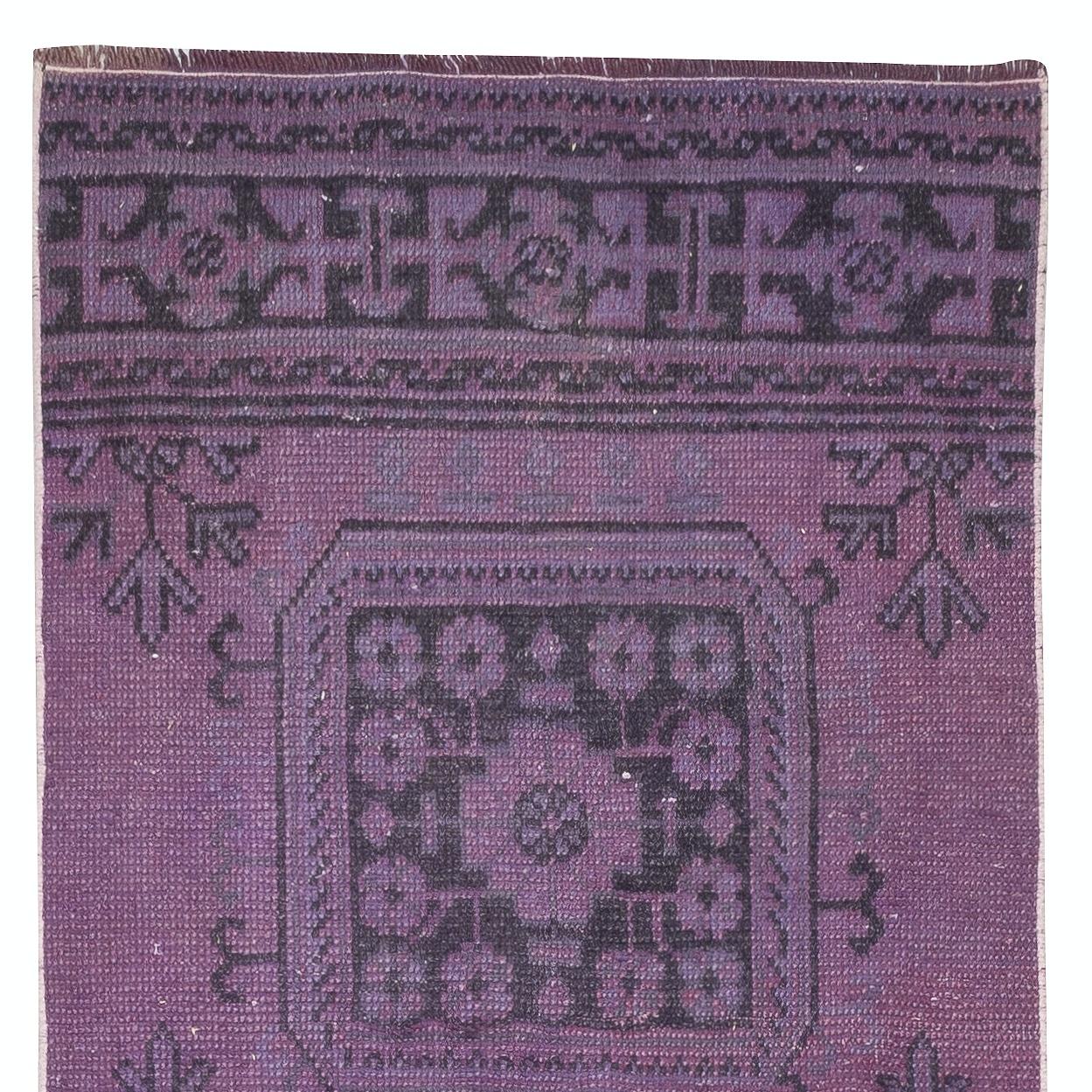 2.7x11.2 Ft Handgefertigter Flur-Läufer. Küchenteppich. Korridor-Teppich. Lila Treppenteppich (Türkisch) im Angebot