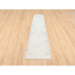2'7"x12' Hand Spun Undyed Natural Wool Modern Hand Knotted Ivory Runner Rug