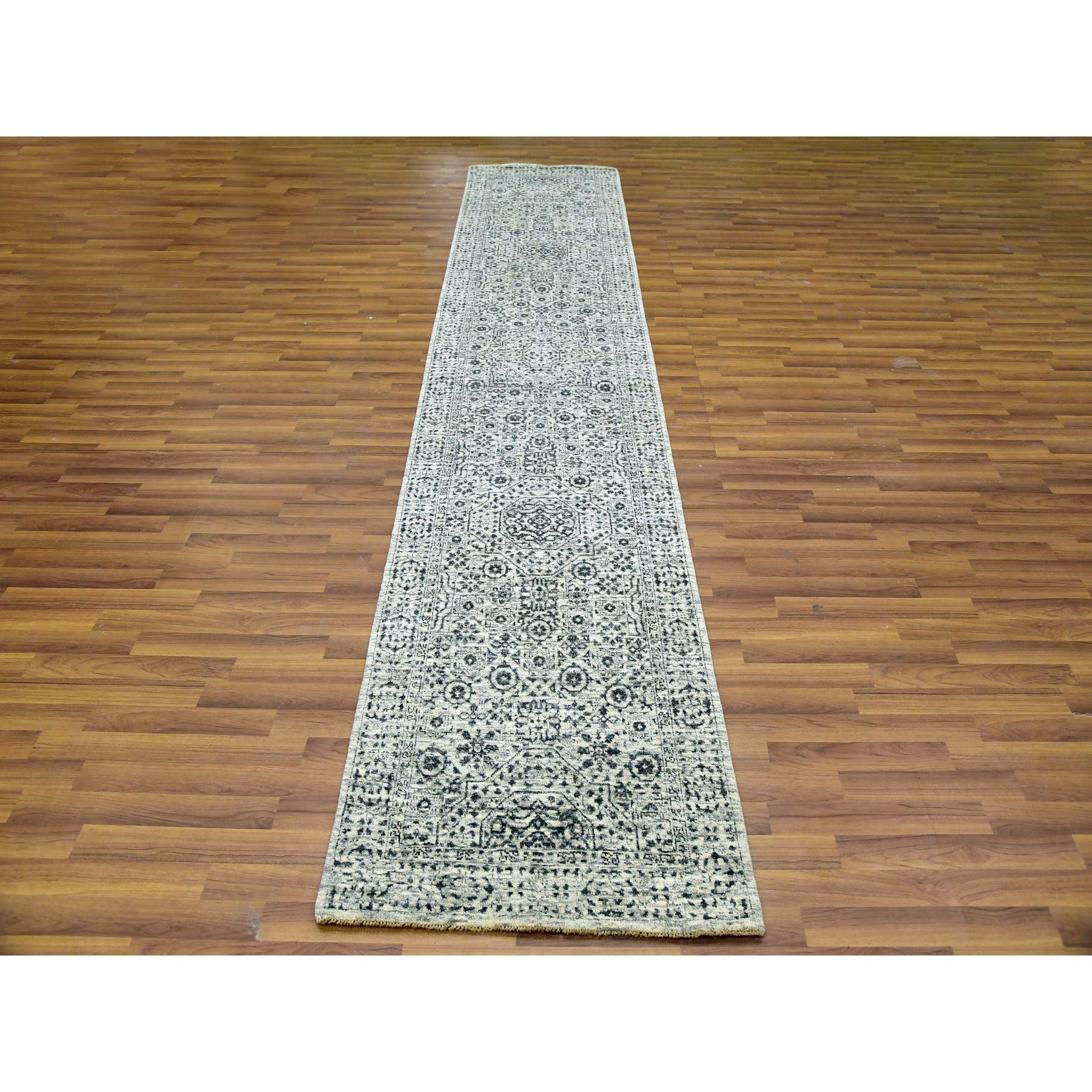Tappeto orientale Honeydew White, Lana pregiata, Annodato a mano, Dinastia Mamluke, Design tono su tono, Non colorato, Runner
Materiali primari: Lana
Lattice: No Pile 
altezza: 0,25 pollici
Stile: Di transizione
Colore primario: Avorio
Colori