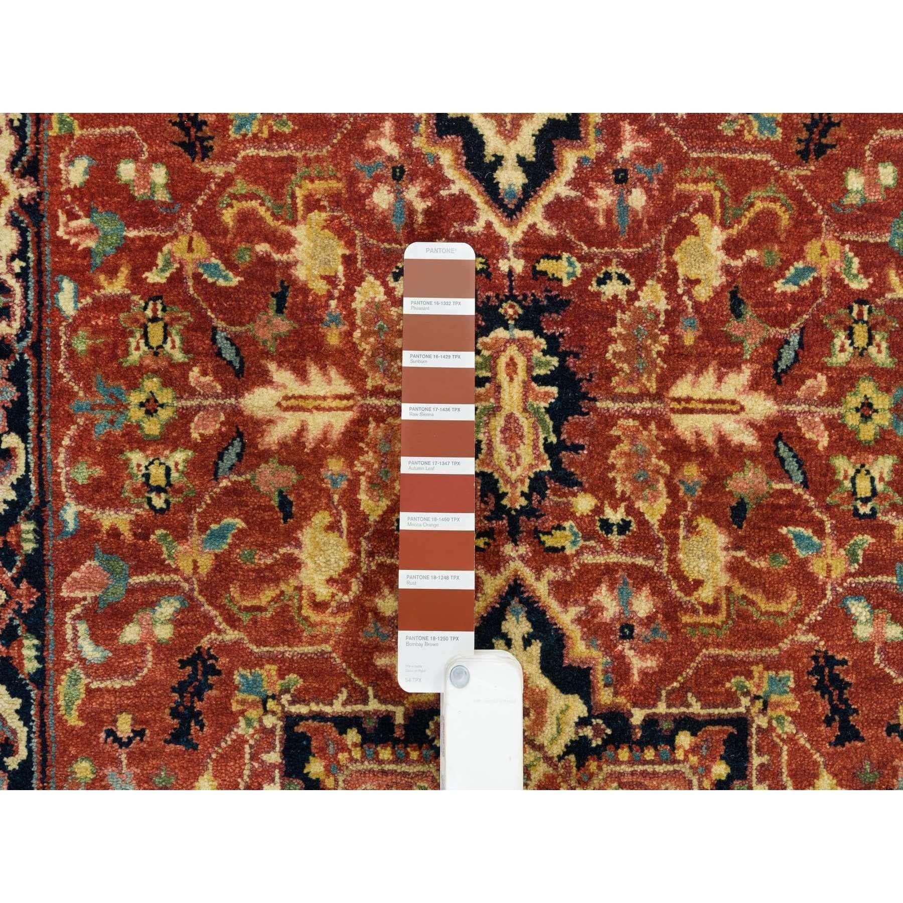 Noué à la main 2'7