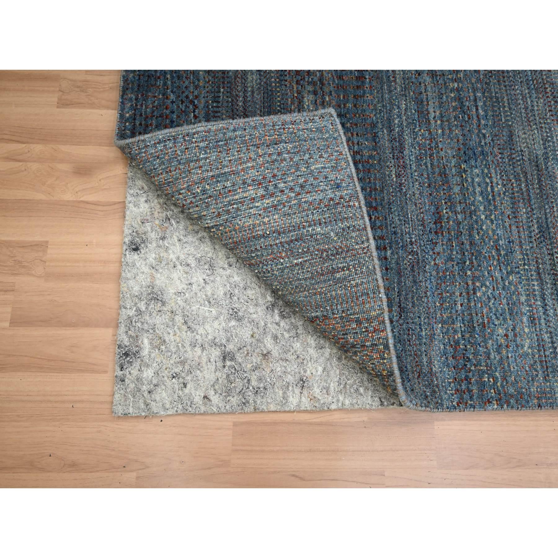 Moderno Tappeto Runner in lana e seta annodato a mano con design moderno blu denim x12'3