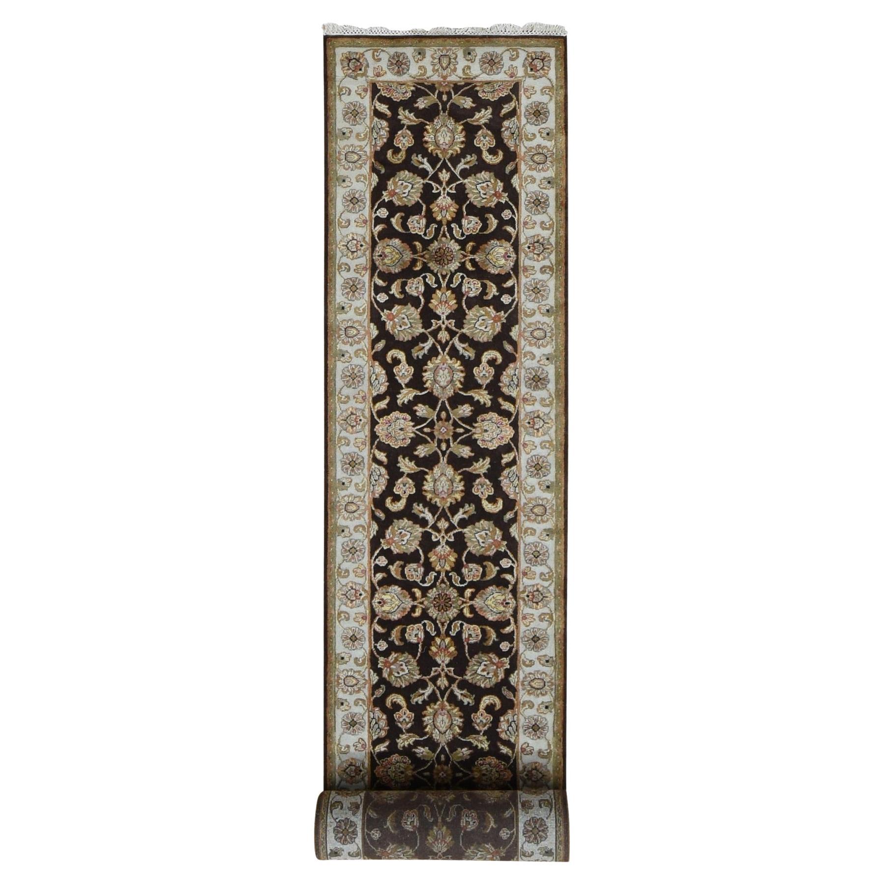 2'7 "x15'9" Marrone Rajasthan All Over Leaf Design Lana e Seta annodato a mano Rugs