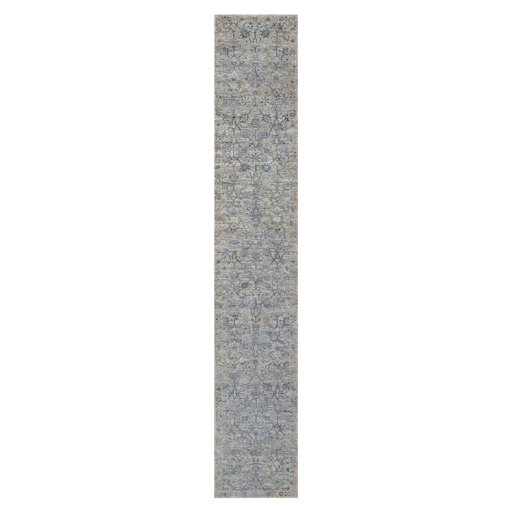 Tappeto Runner in Lana e Seta 2'7'x15'9" Rice White Annodato a Mano con Design a Foglia di Falce in vendita