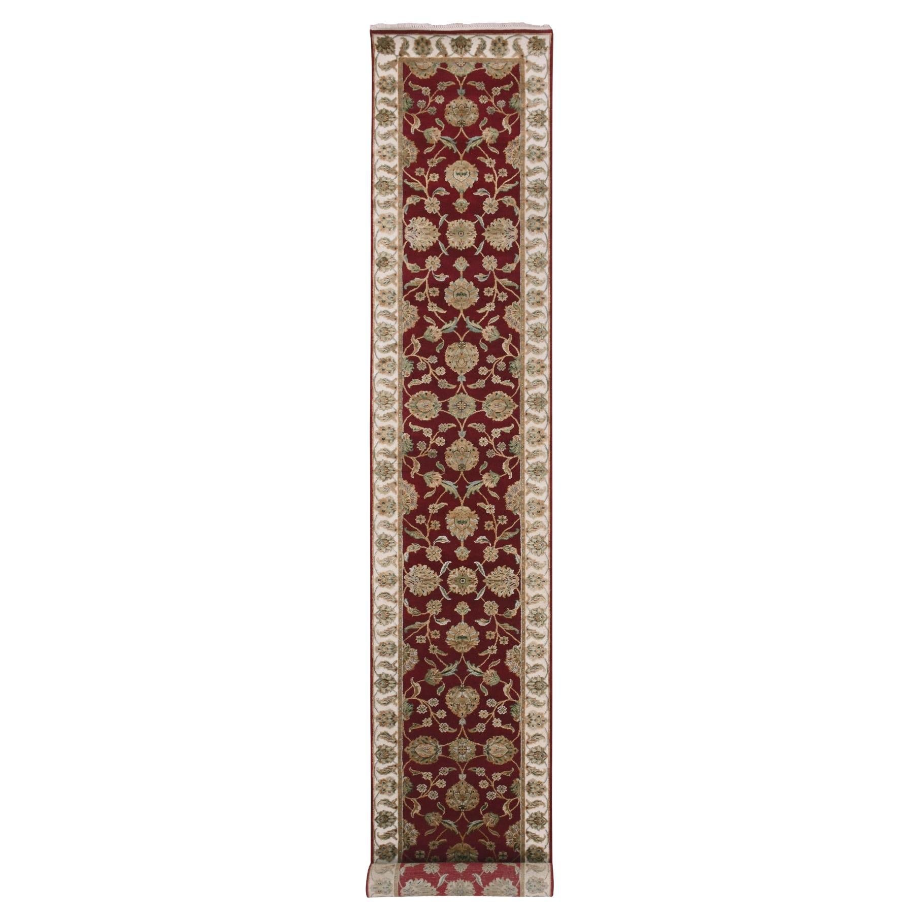 Tappeto Runner XL rosso in lana e seta annodato a mano con disegno di foglie del Rajasthan 2'7 "x16'4"