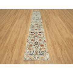 2'7"x18' Wimborne White Hand Knotted Wool and Silk Sickle Leaf Design Rug