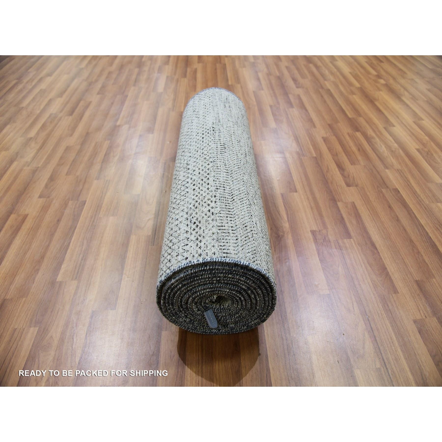 XXI secolo e contemporaneo Tappeto Runner XL in Lana Morbida Annodato a Mano con Design Modern Undyed Grass 2'7 