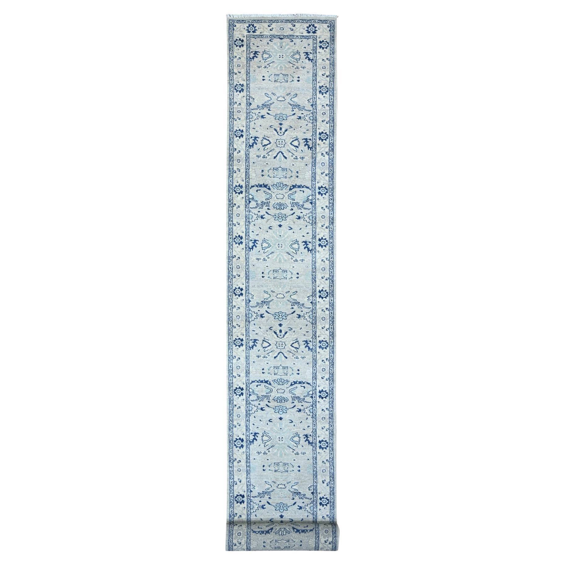 2'7"x21'4" Gray Luxurious Wool Sickle Leaf Design Hand Knotted XL Runner Rug
