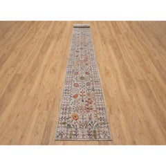 2'7"x23'9" Rice White Hand Knotted Vase Design Silk with Textured Wool Runner Ru