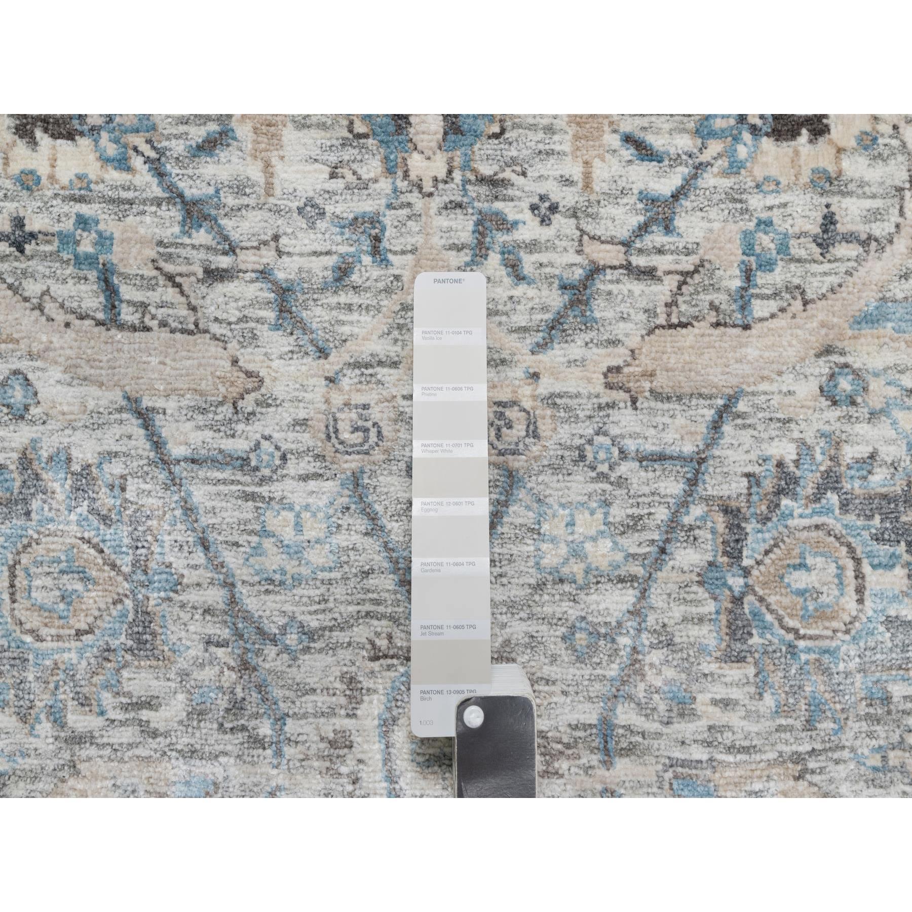 Hand-Knotted 2'7