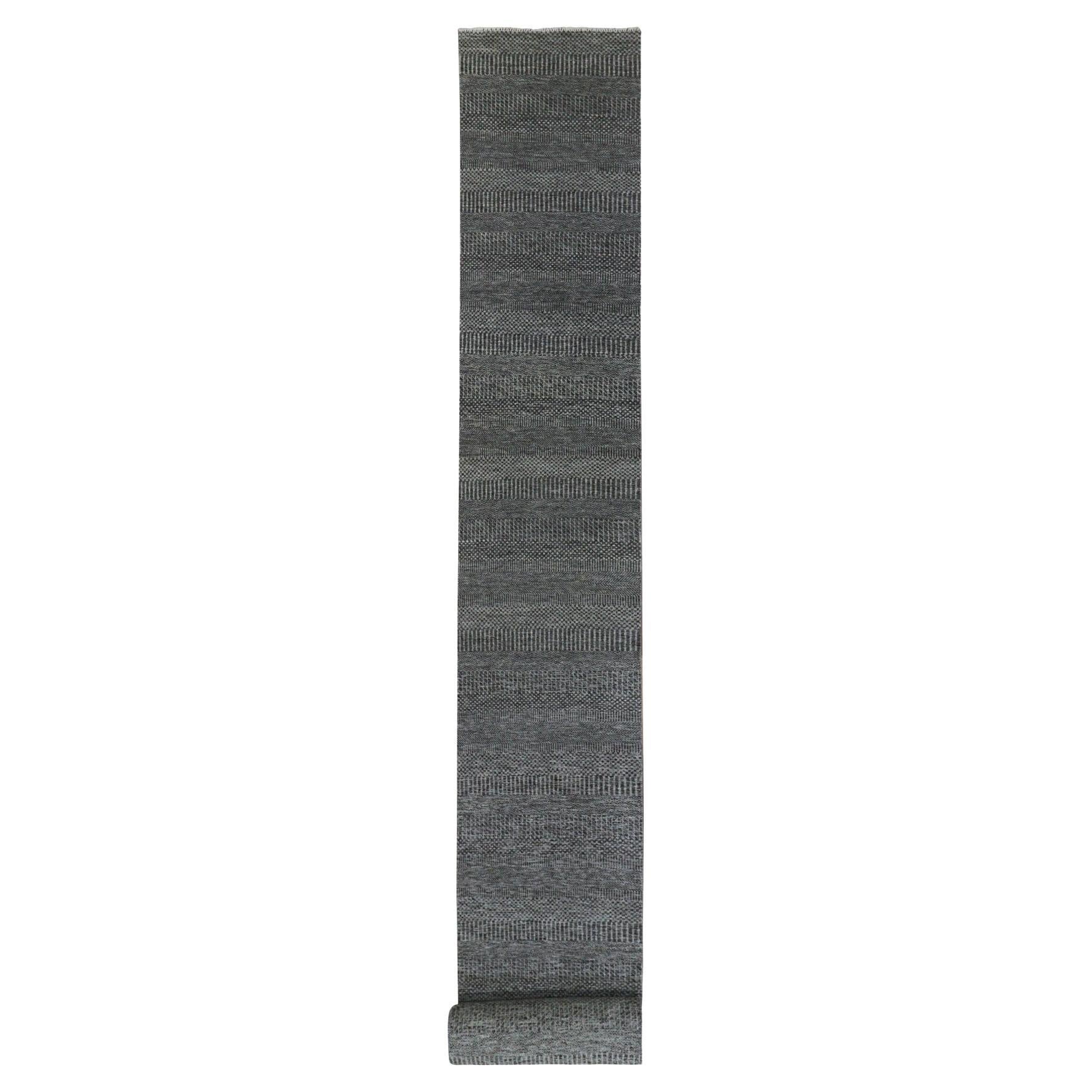 2'7 "x26'2" Pantone Grau Hand geknüpft undyed Wolle XL Läufer Gras Design Teppich im Angebot