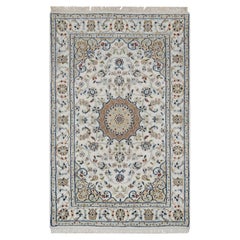 2'7"x4' Snow White Nain Medallion Design Hand Knotted Wool and Silk Small Rug