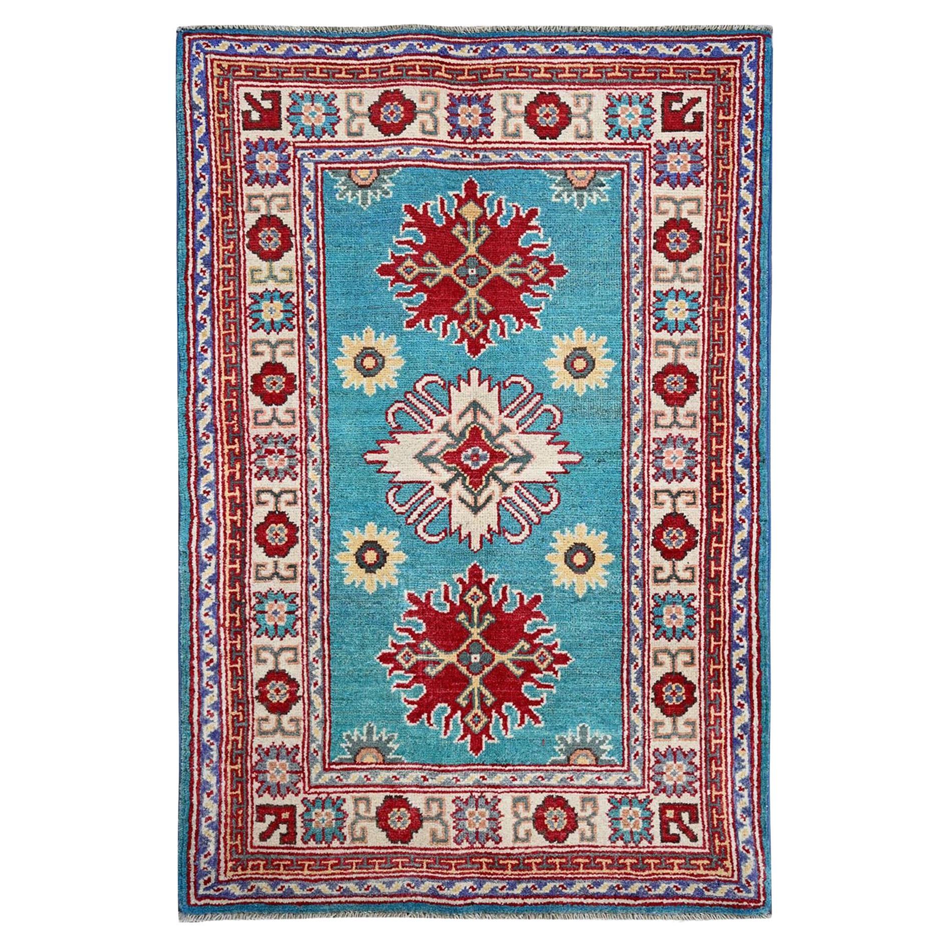 2
7 "x4
1" Blauer Kazak mit Stammes-Medaillons Design Weiche Wolle Handgeknüpft Teppich