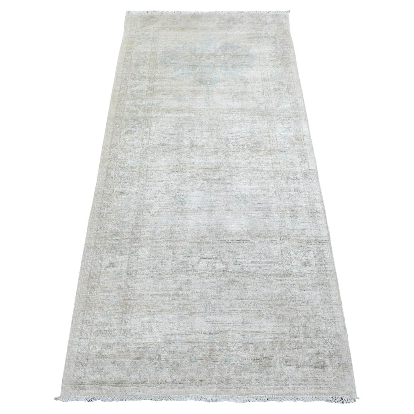 2'7"x5'10" Ivory Stone Wash Hand Knotted Peshawar Subtle Design Soft Wool Rug For Sale