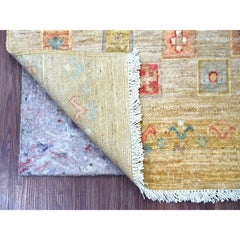 2'7"x5'7" Beige Hand Knotted Kashkuli Gabbeh Animal Figurines Wool Runner Rug