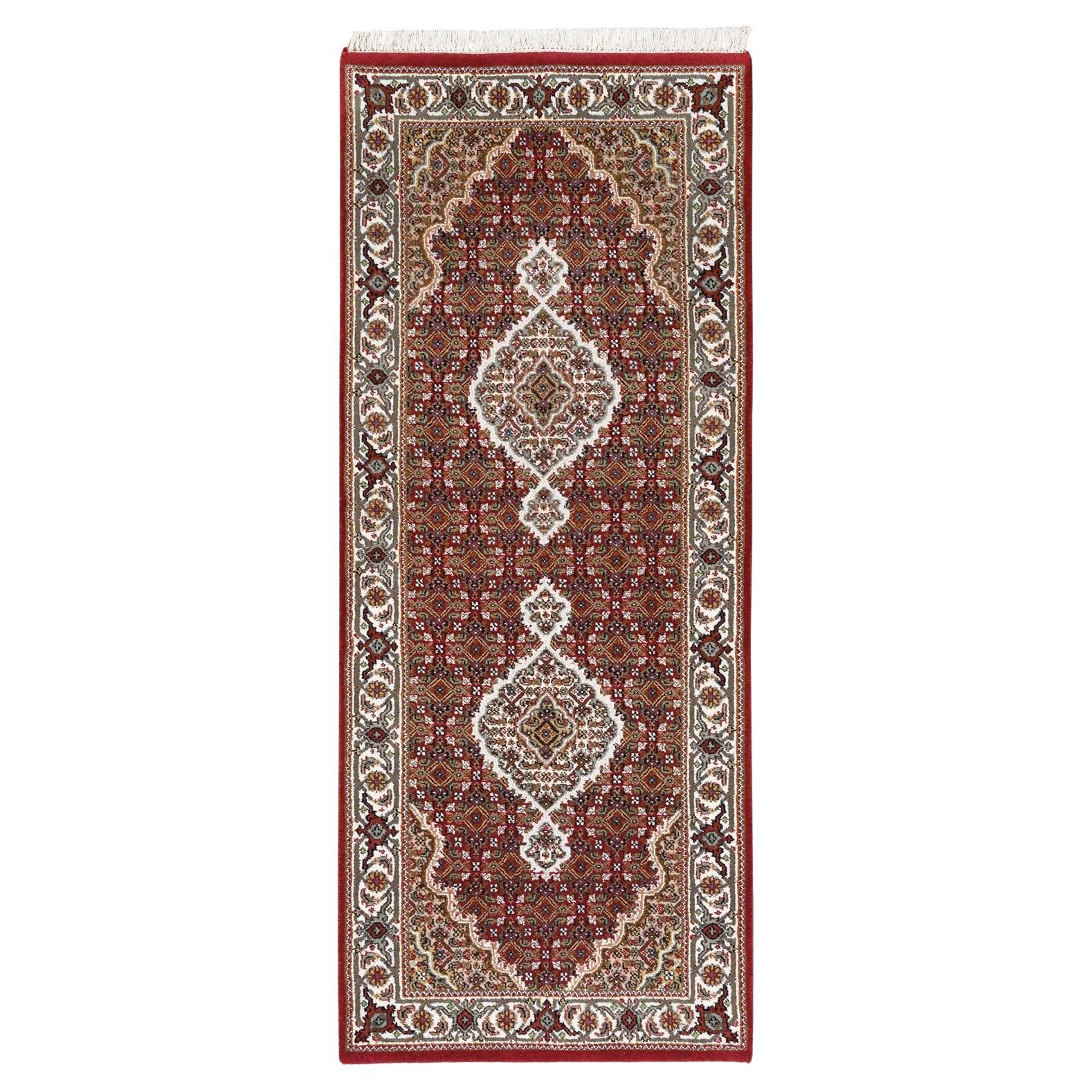 2
7"x6
8" Hand Knotted Red Tabriz Mahi Fish Medallion Design Wool Rug