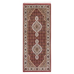 2
7"x6
8" Hand Knotted Red Tabriz Mahi Fish Medallion Design Wool Rug