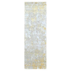 2'7"x7'10" Beige-Gold Abstract Design Wool and Silk Hi-Low Pile Hand Knotted Rug