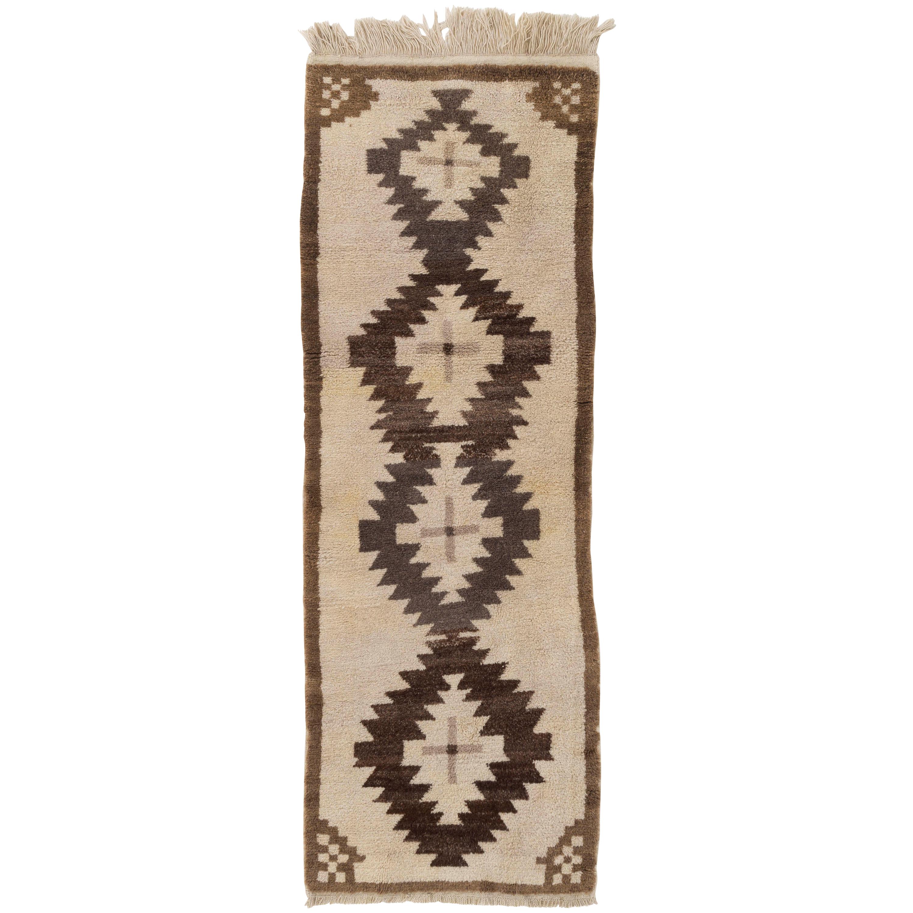 2.7x7.3 ft Vintage Tulu Runner Rug. 100% Natural Wool. Custom Options Available