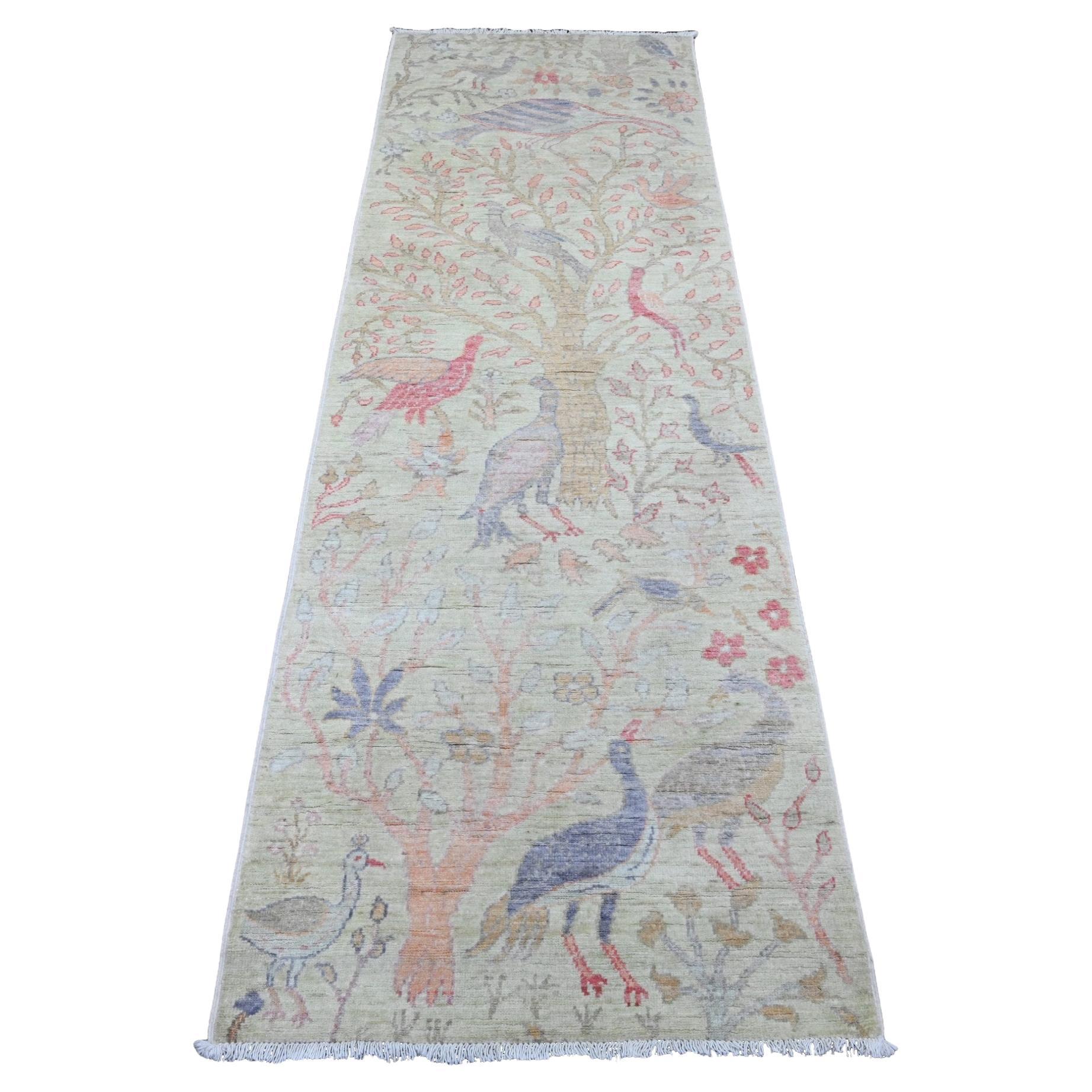 2'7 "x7'9" Verde Annodato a mano Peshawar Birds of Paradise Design Tappeto Runner in Lana in vendita