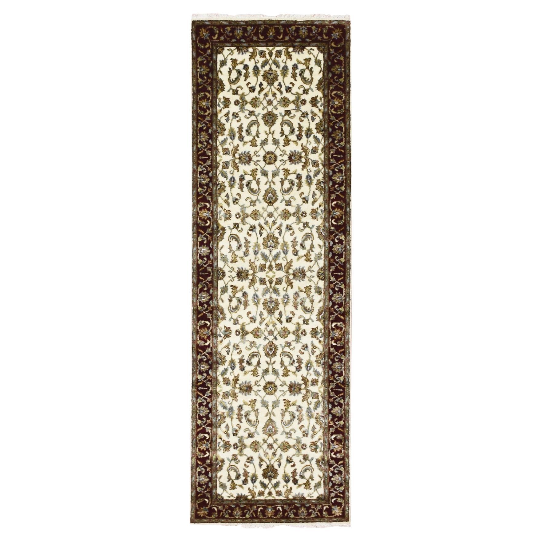 Tappeto Runner 2'7 "x8' Avorio in lana e seta annodato a mano con design Rajasthan