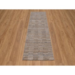 Tapis de passage en polyester à motif quadrillé moderne, tissé à la main, couleur « Beaver Brown », 2'7" x 8'1"