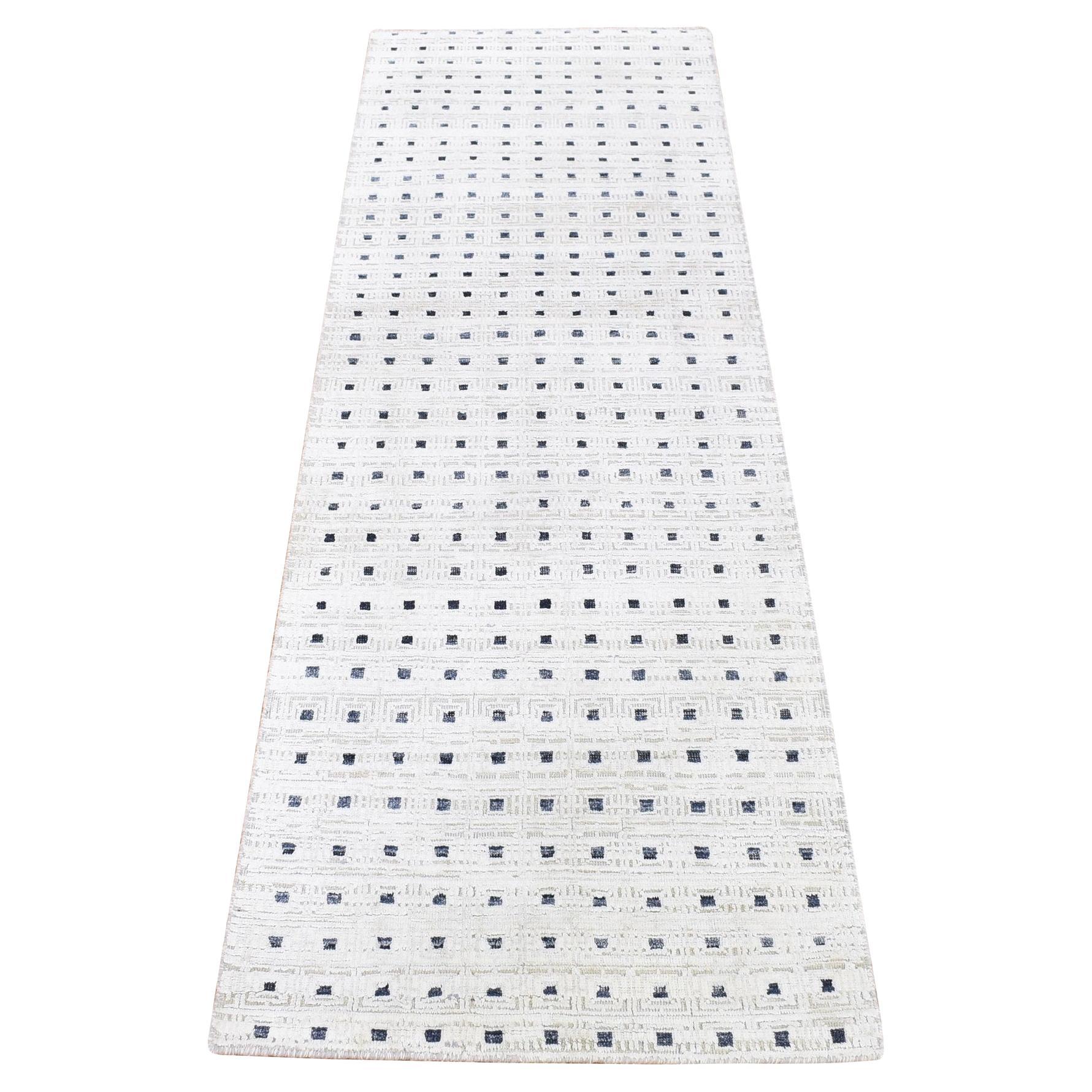 2'7"x8'1" Ivory Pure Silk with Wool Hand Knotted Squares Design Runner Rug