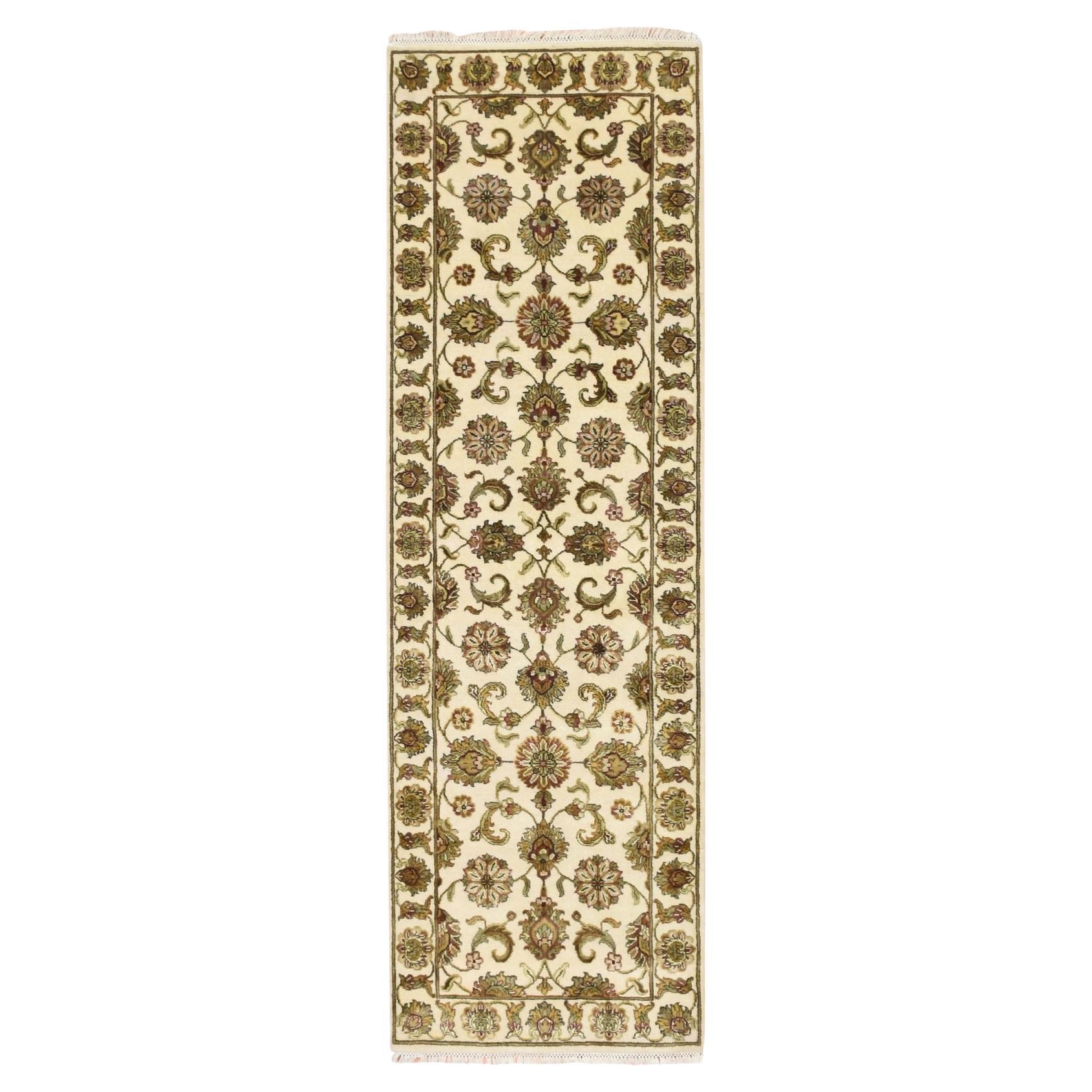 Tappeto Runner in lana e seta annodato a mano con design a foglie del Rajasthan bianco 2
7 "x8
3"