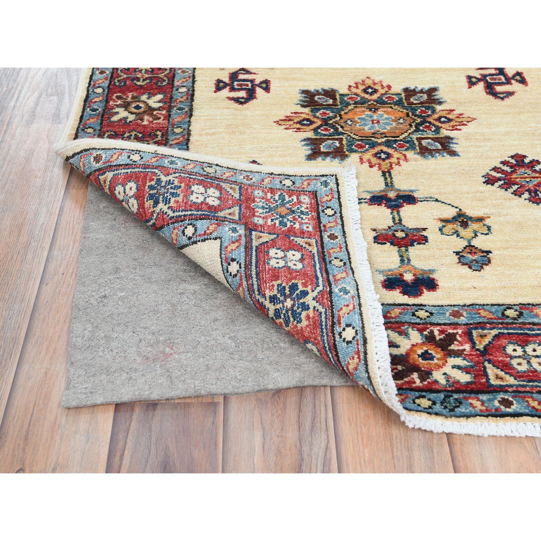 Hand-Knotted 2'7