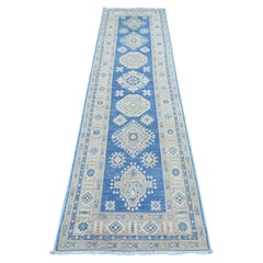 2'7 "x9'7" Tapis de course en laine nouée à la main Kazak avec médaillons, bleu, aspect vintage