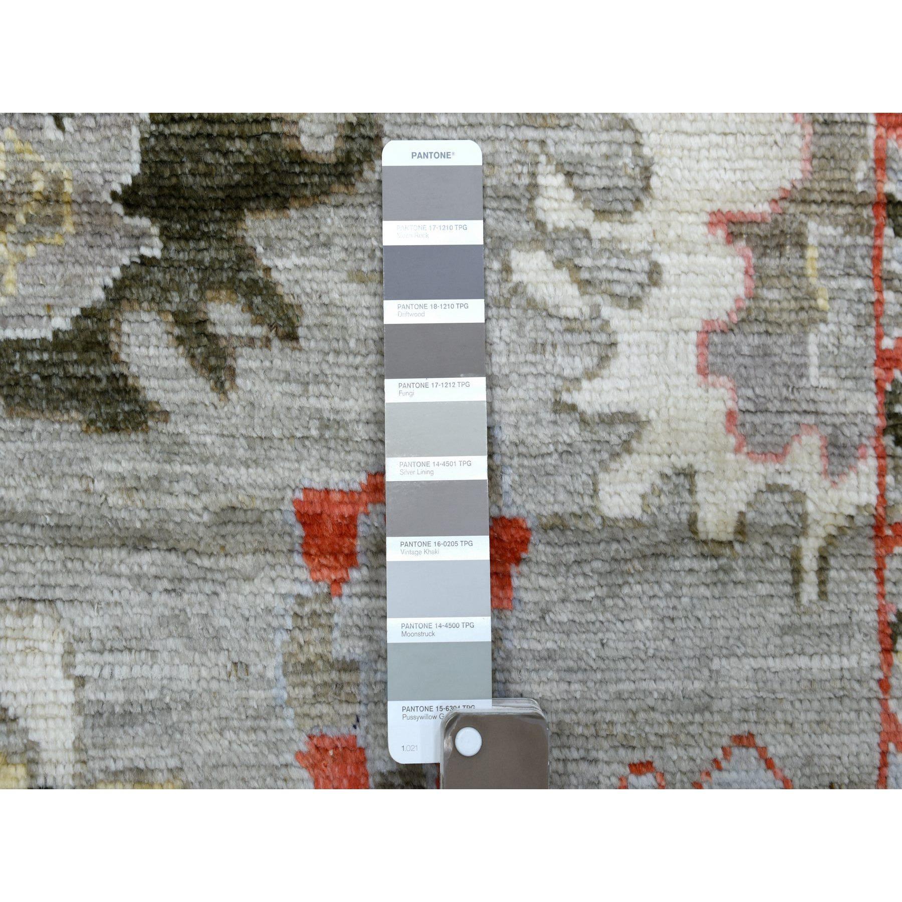 Hand-Knotted 2'7
