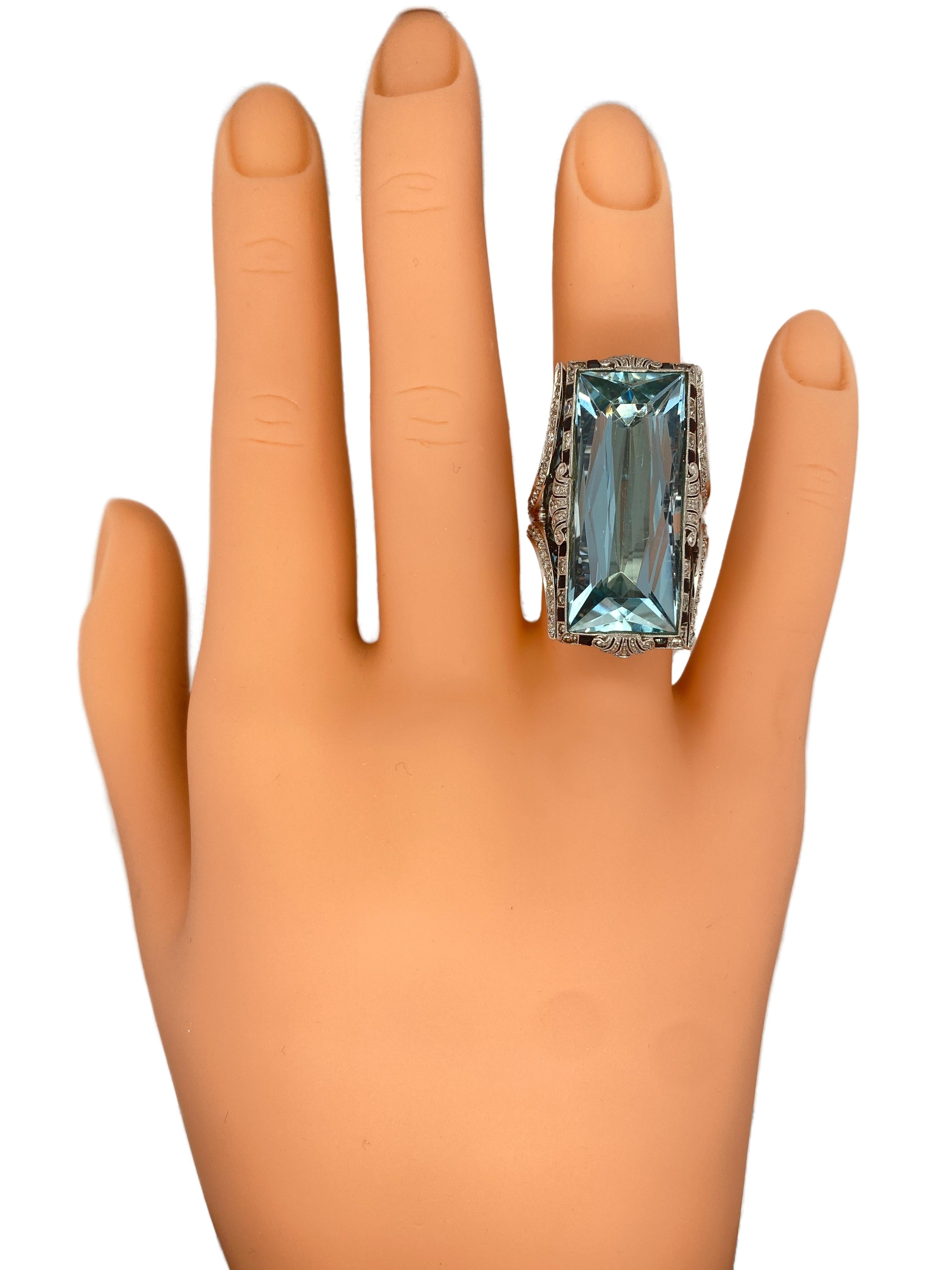 28 Carat Aquamarine Cocktail Ring in 18 Karat White Gold For Sale at ...